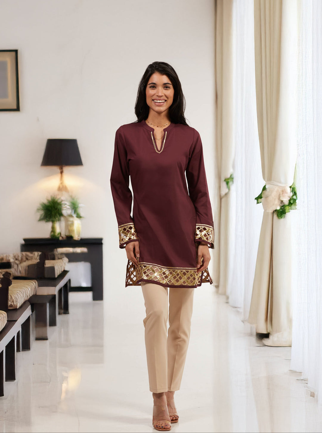 Behnaz Tunique longue modeste ornée d'or - Orchidée