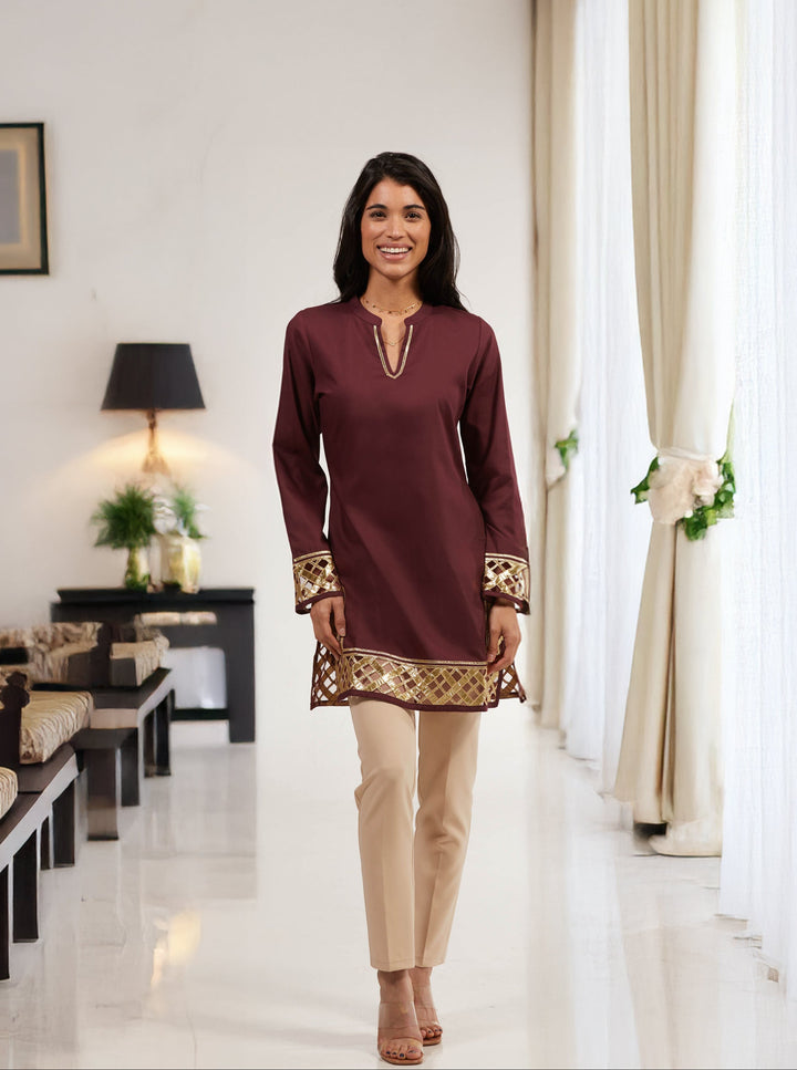 Behnaz Tunique longue modeste ornée d'or - Orchidée