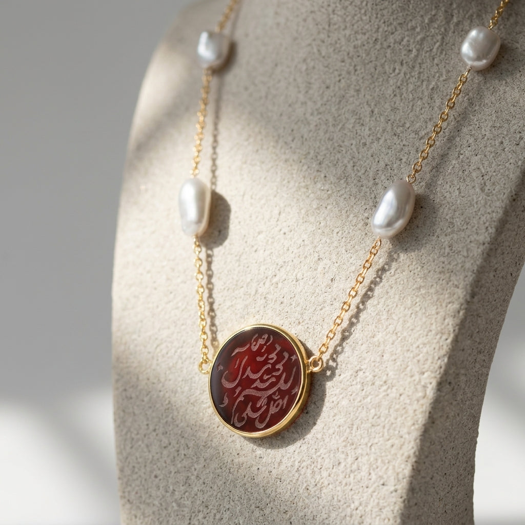 Collier Muhammed en argent sterling plaqué or gravé à la main avec perles grises et Aqeeq