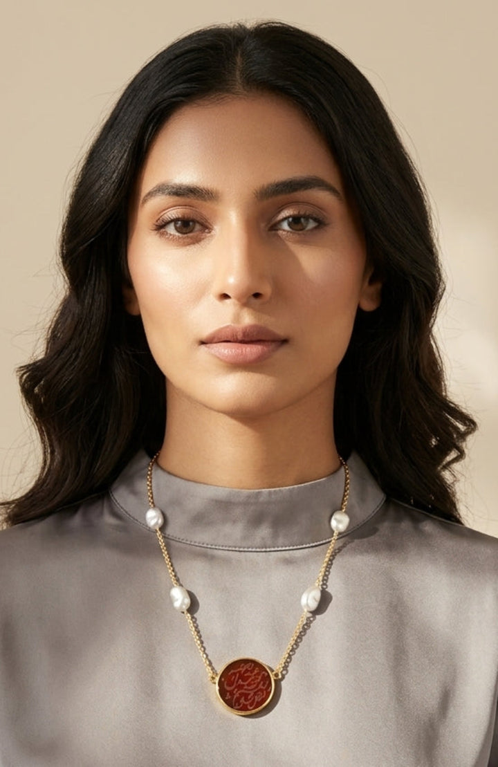 Collier Muhammed en argent sterling plaqué or gravé à la main avec perles grises et Aqeeq