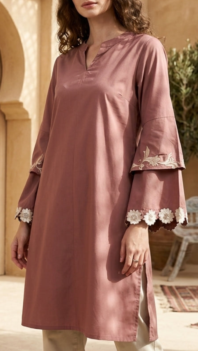 Tunique longue et modeste de tous les jours Parisa Mostly Cotton - Charbon - PRÉCOMMANDE (expédiée dans 2 semaines)