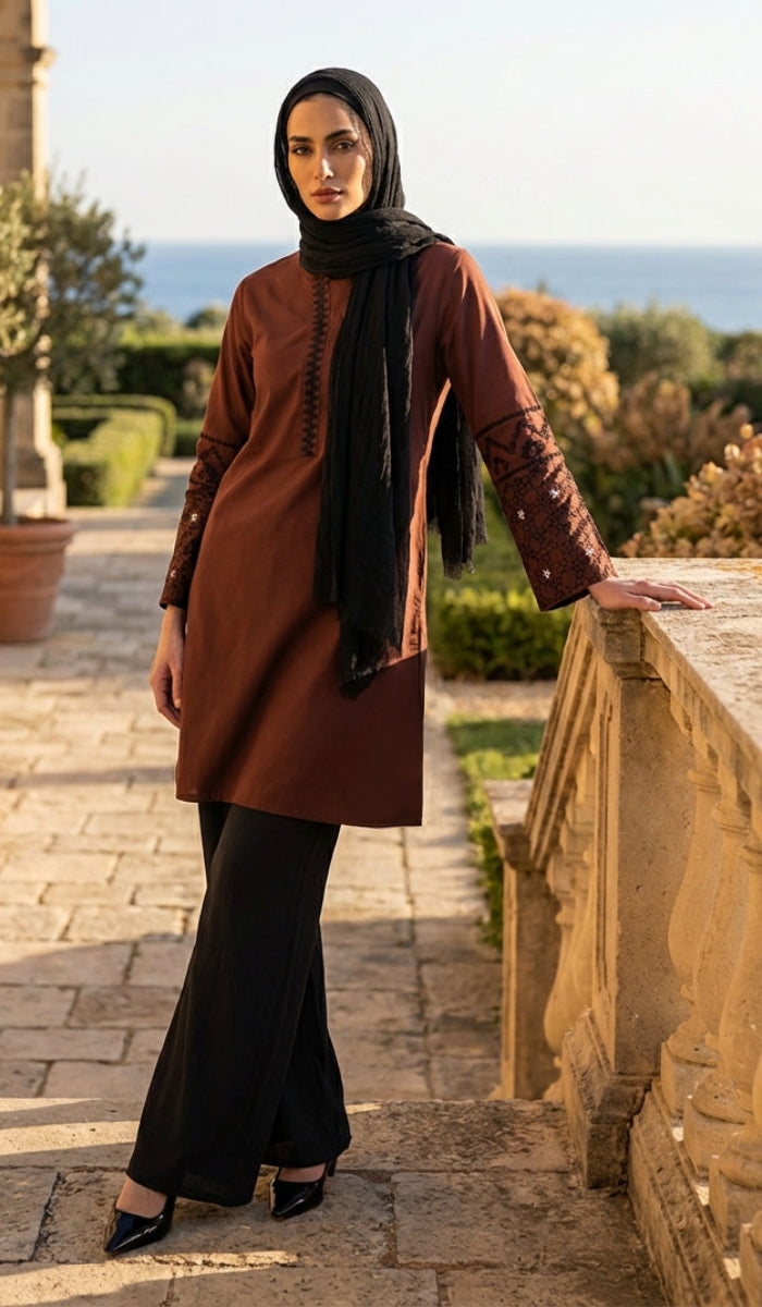 Tunique longue et modeste de tous les jours Parisa Mostly Cotton - Charbon - PRÉCOMMANDE (expédiée dans 2 semaines)