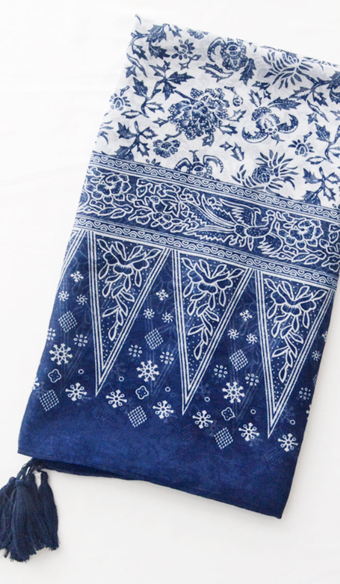 Folded cotton wrap scarf in Navy Blue/White. 