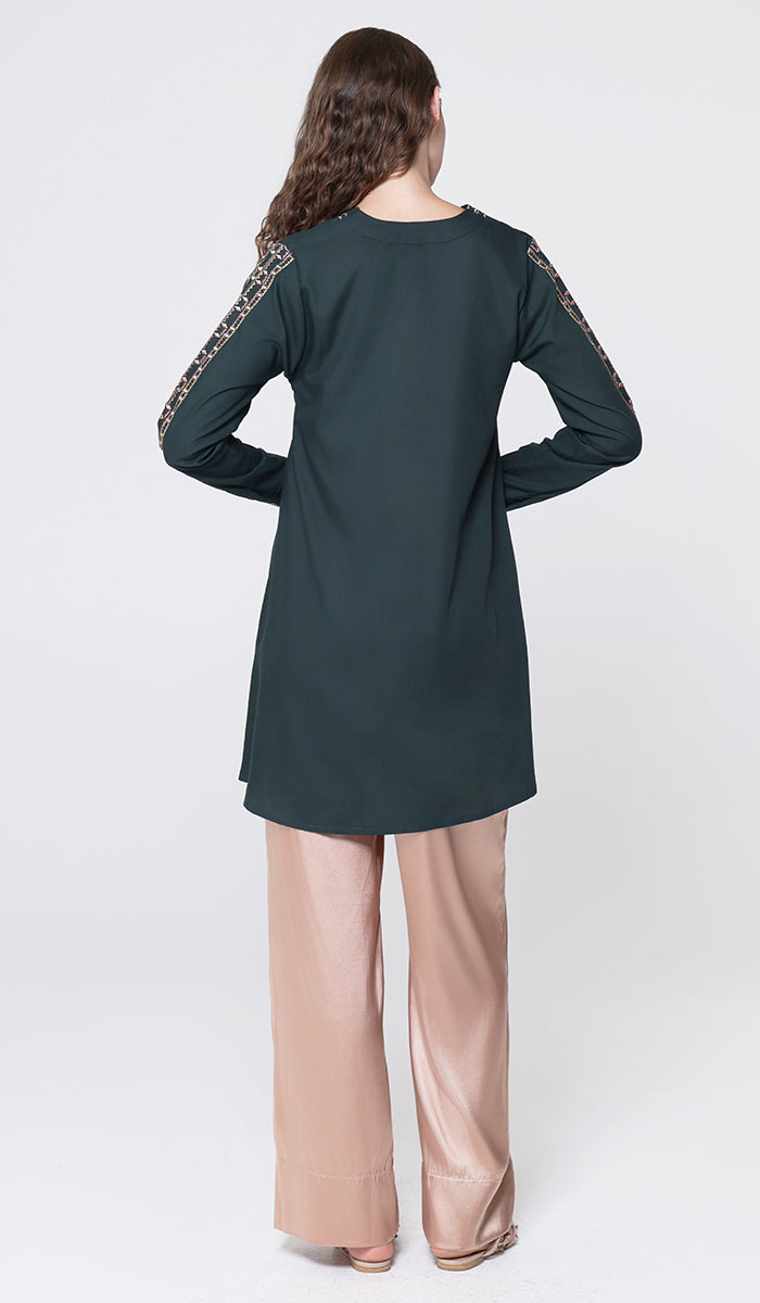 Tunique longue et modeste de tous les jours Parisa Mostly Cotton - Charbon - PRÉCOMMANDE (expédiée dans 2 semaines)