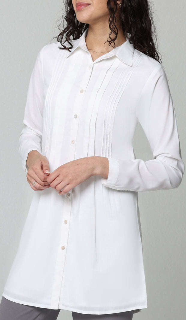 Robe tunique boutonnée plissée Hanane principalement en coton - Blanc cassé - PRÉCOMMANDE (expédiée dans 2 semaines) 