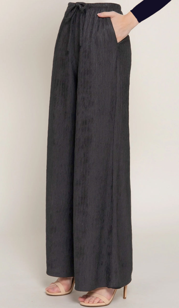 Jenan Crinkle Knit Stretch Dressy Wide Leg Pants - Black