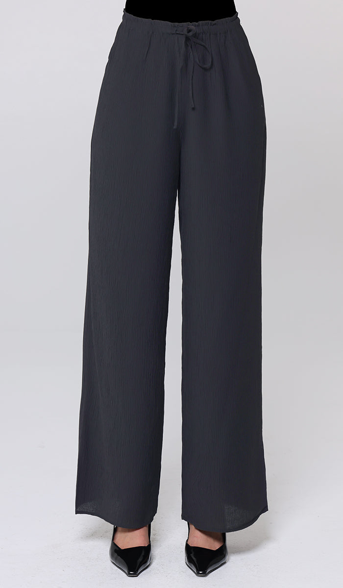 Lina Flowy Everyday Pants - Black