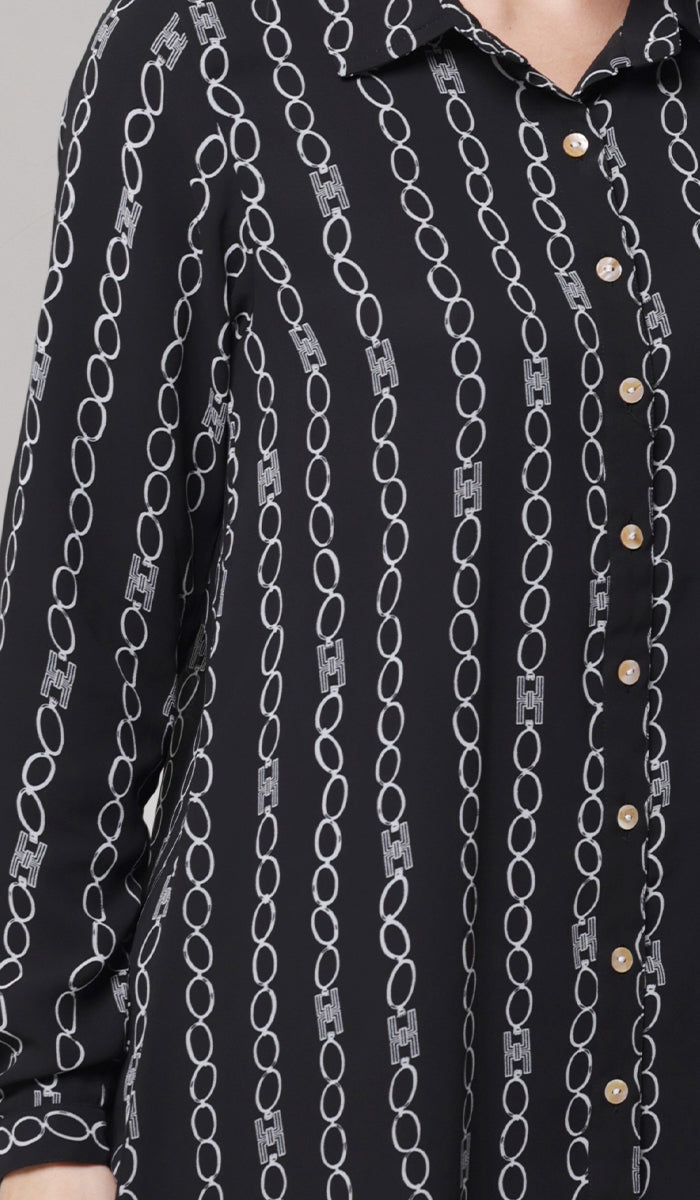 Detail of pattern for Marwa tunic in Black/White. 