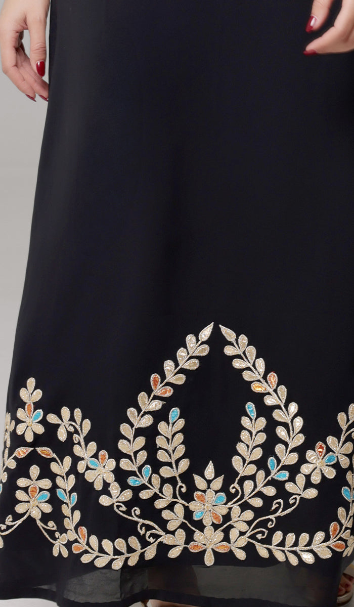 Robe longue longue modeste en mousseline de soie smockée Nadia - Noir