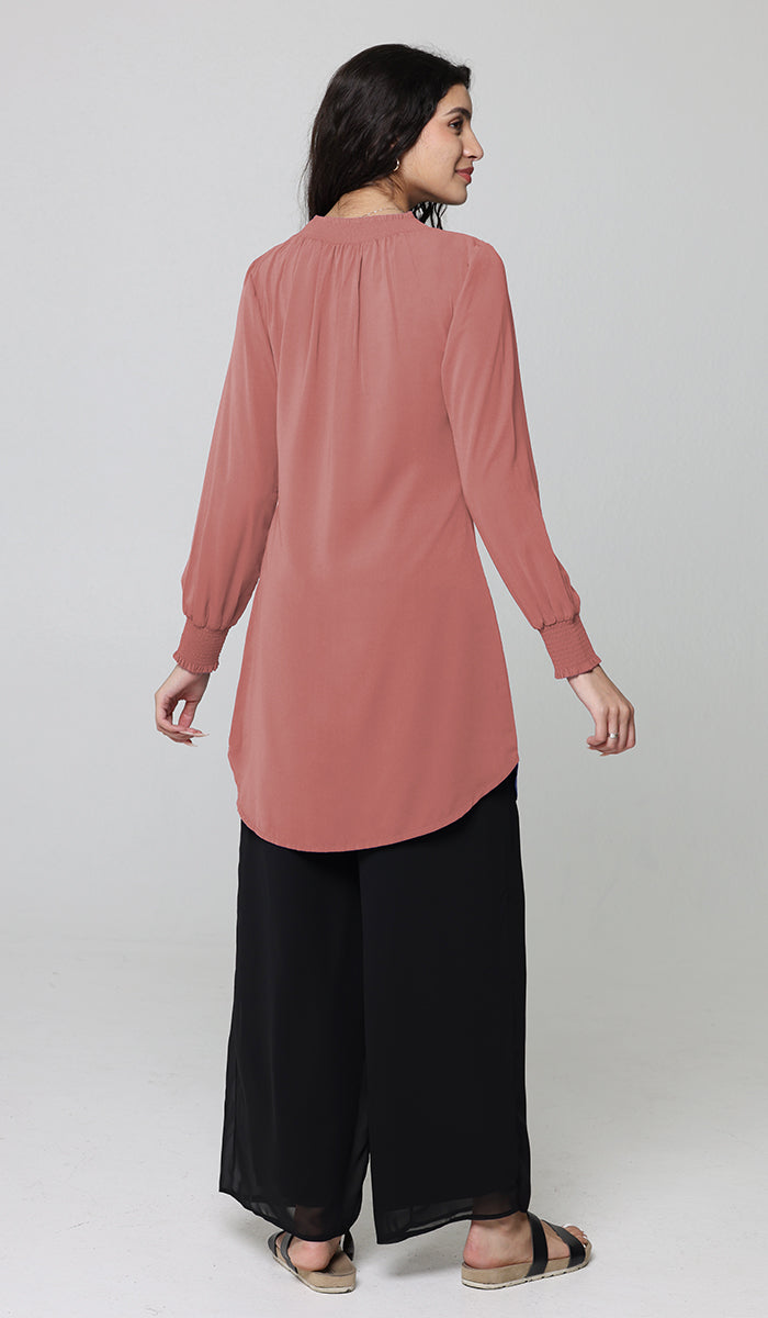 Tunique modeste longue smockée Mishal Essential - Rose corail - PRÉCOMMANDE (expédiée dans 2 semaines)