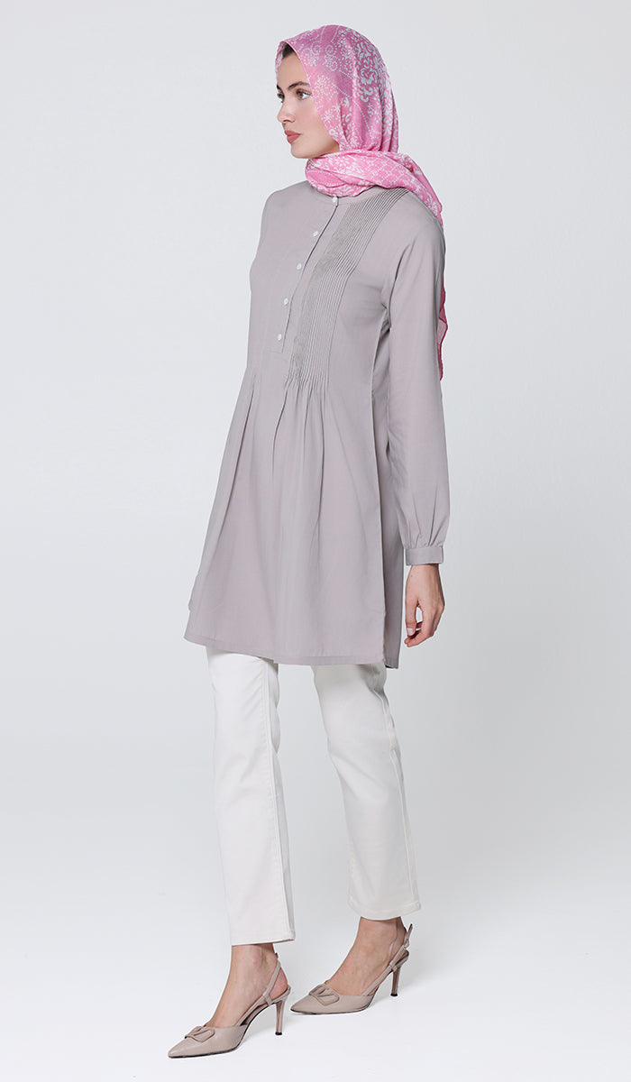 Robe tunique boutonnée plissée principalement en coton Hurin - Blanc cassé - PRÉCOMMANDE (expédiée dans 2 semaines)