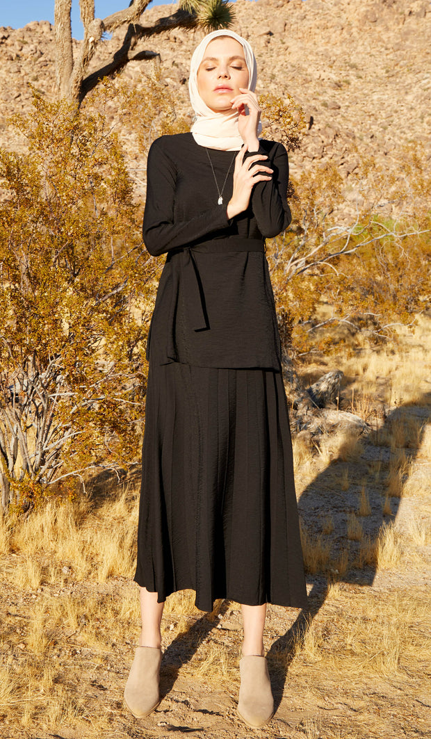Amani Softly Pleated Long Skirt - Black