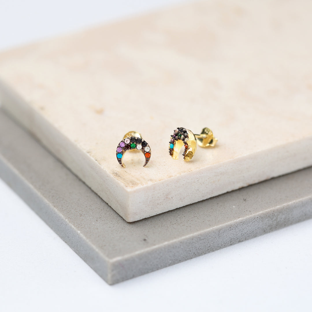 Hena Minimalist Sterling Silver Multicolor Crescent Moon Stud Earrings - Gold