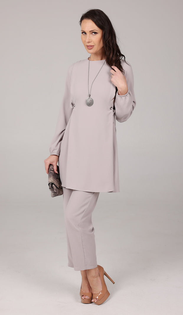 Sakinah Loose Stretch Waist Tapered Leg Pants - Cream